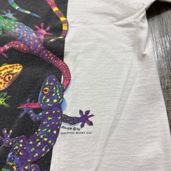 Vintage Rainbow Gecko Lizards T Shirt San Francisco California 90s - Picture 5 of 5